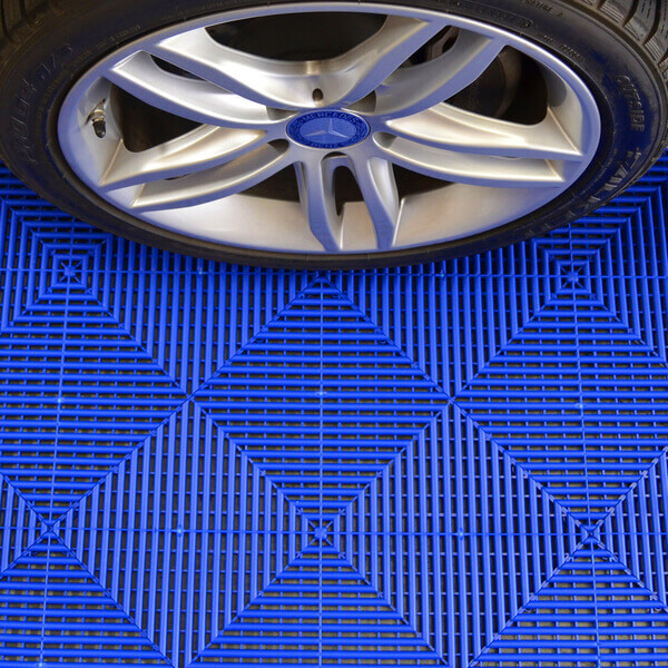 Ribtrax - Bleu royal - Image - Dalle de sol pour garage - Dalle-clipsable-garage
