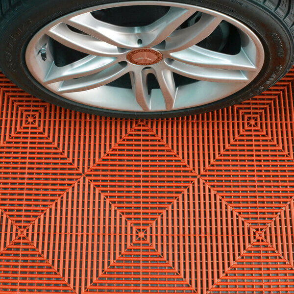 Ribtrax - Orange - Image - Dalle de sol pour garage - Dalle-clipsable-garage
